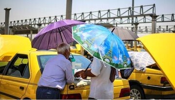 Çarşamba günü Tahran başkentinin kapanmasında ultraviyole uyarı